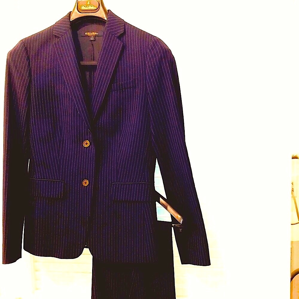 Brooks Brothers 96% wool 1818 Stellita fit women’s navy striped size 2 suit